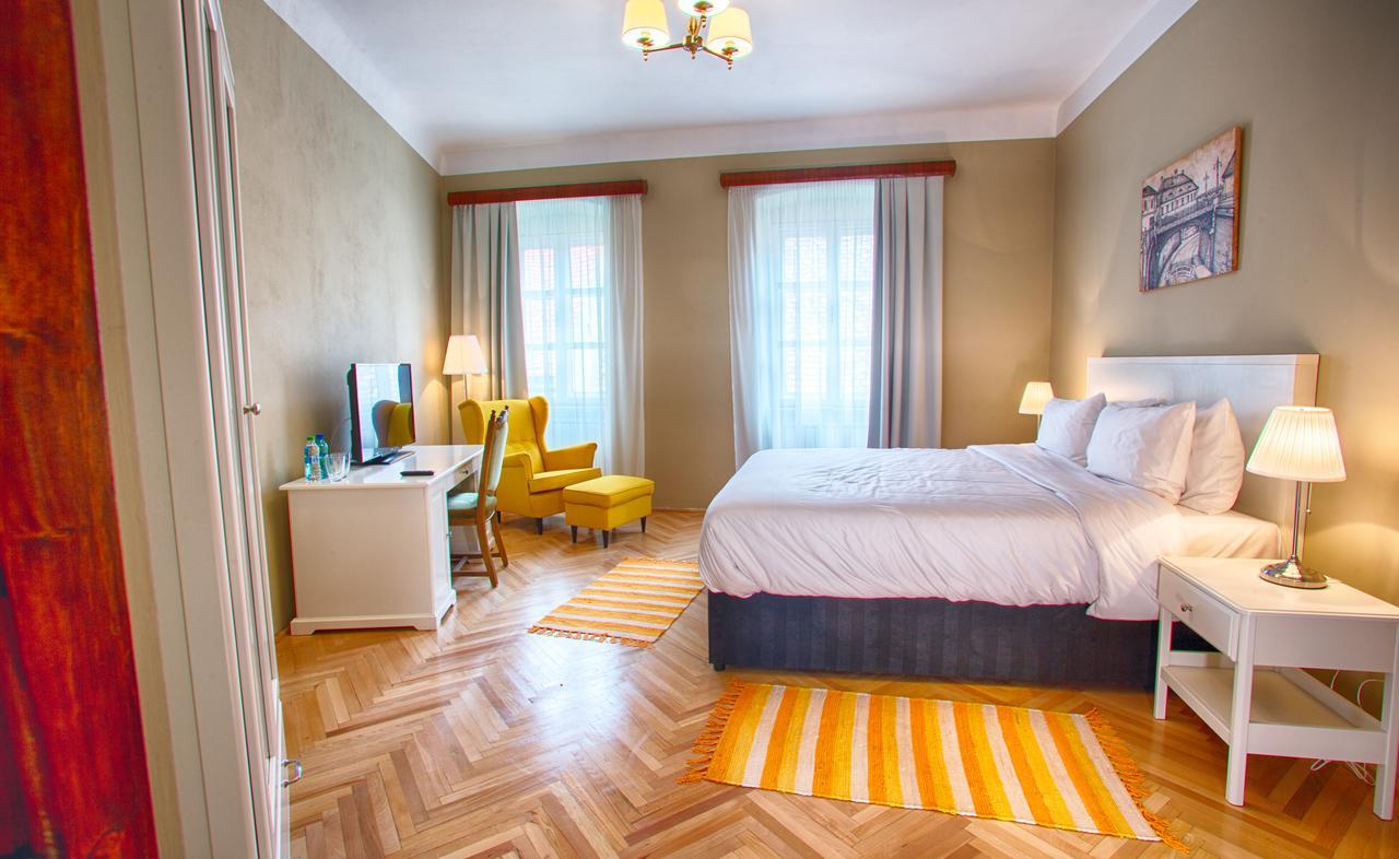 Bed and Breakfast Goldsmith Sibiu Esterno foto
